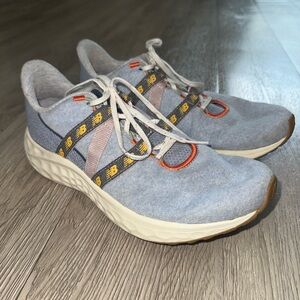 New Balance Fresh Foam Arishi V4 Running Shoes Grey/Orange Sz 10.5 Women’s